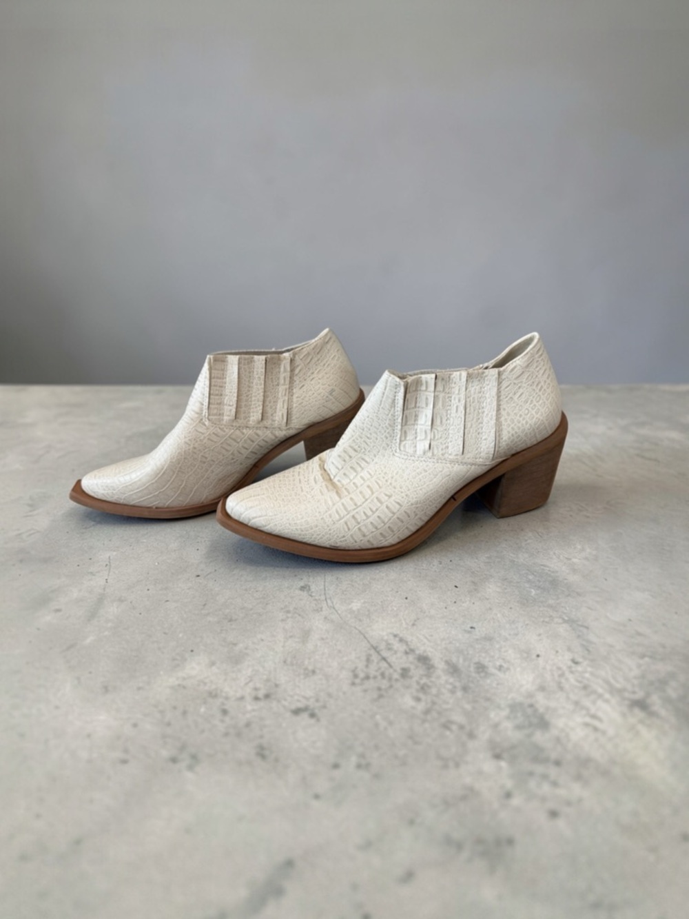Women's Cream Textured Faux Leather Ankle Booties